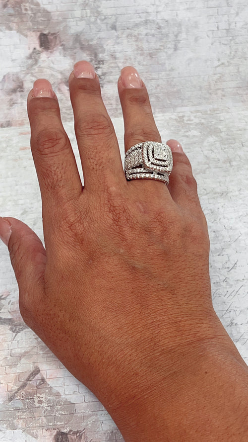 For Ever Ring