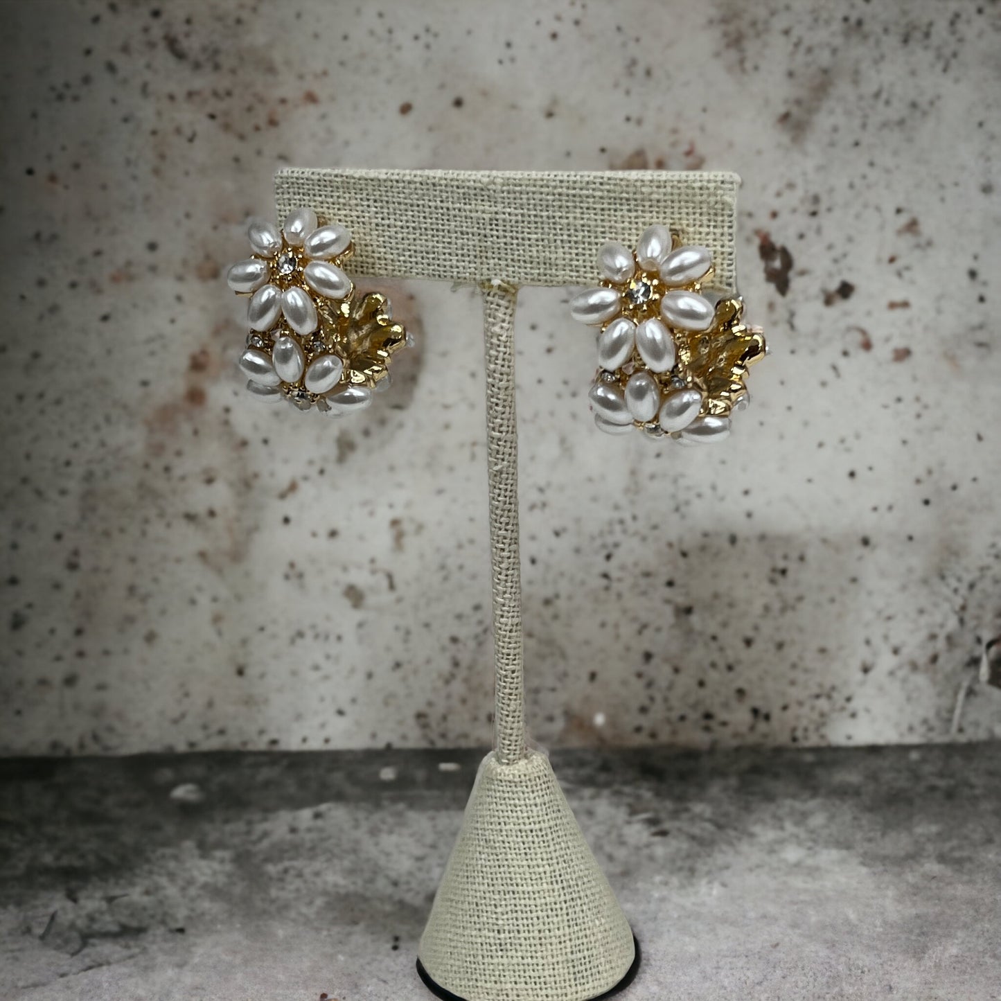 Fashion Earrings "Pearls in Flowers"