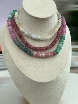 Collar de piedra natural