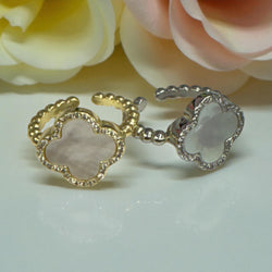 Anillo de trébol de madreperla