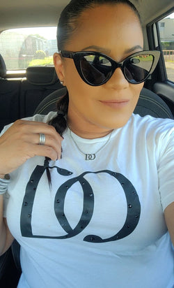 Camiseta blanca y negra