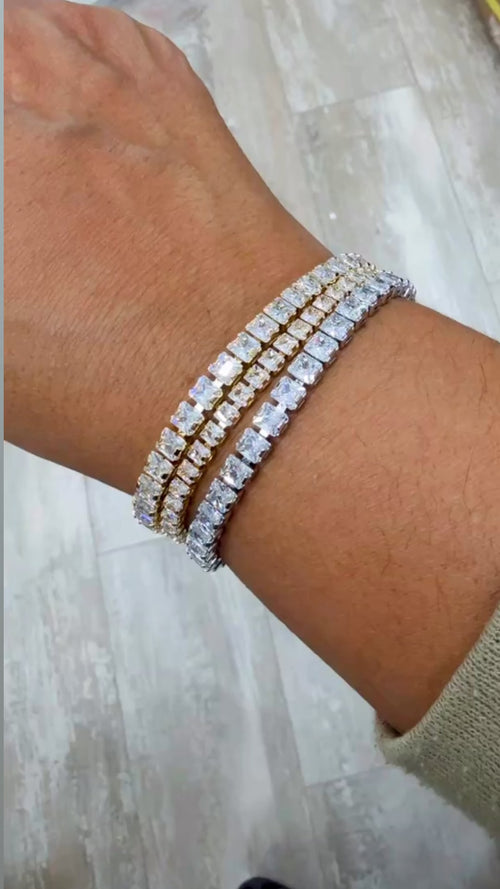Esmerald Cut-Tennis Bracelet